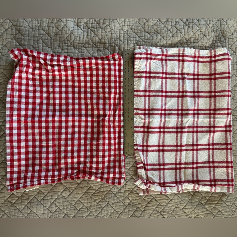 Set of 2 Red and White Dish Towels